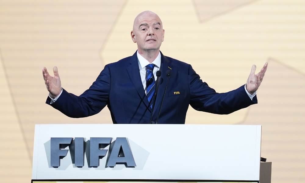 超越传奇！格林在火箭队史单场30+场数超越姚明.